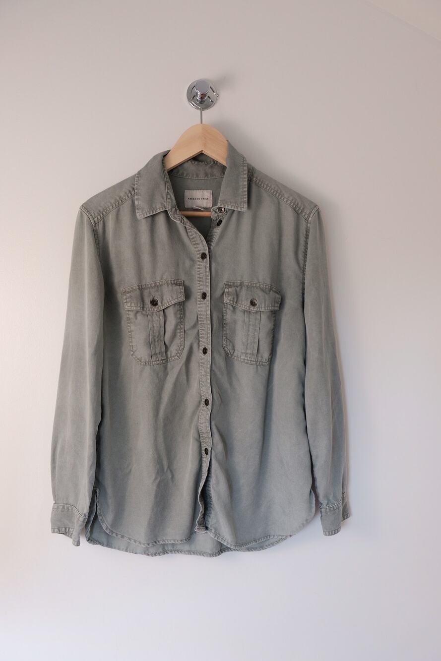 American Eagle Sage Utility Shirt ButtonUp Lyocell Military Preppy Minimalist XS